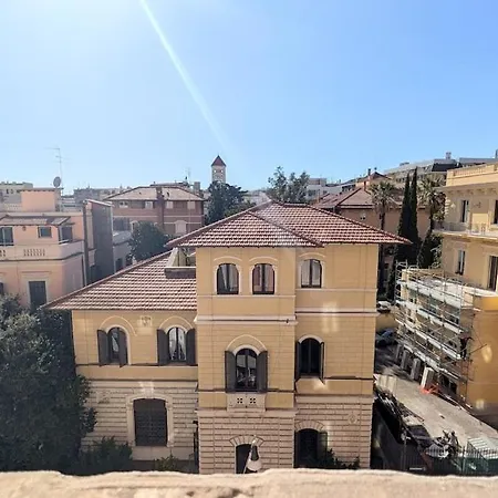 Domus Tulipa - A Due Passi Da Via Veneto * רומא
